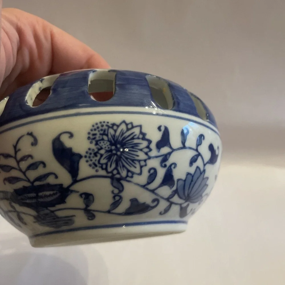 Vintage Japanese 19th Century Potpourri Holder‎